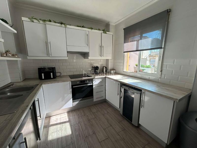 Foto ef4d6788-b4ce-4756-95ca-1169690332f6. Chalet en La Zenia Orihuela