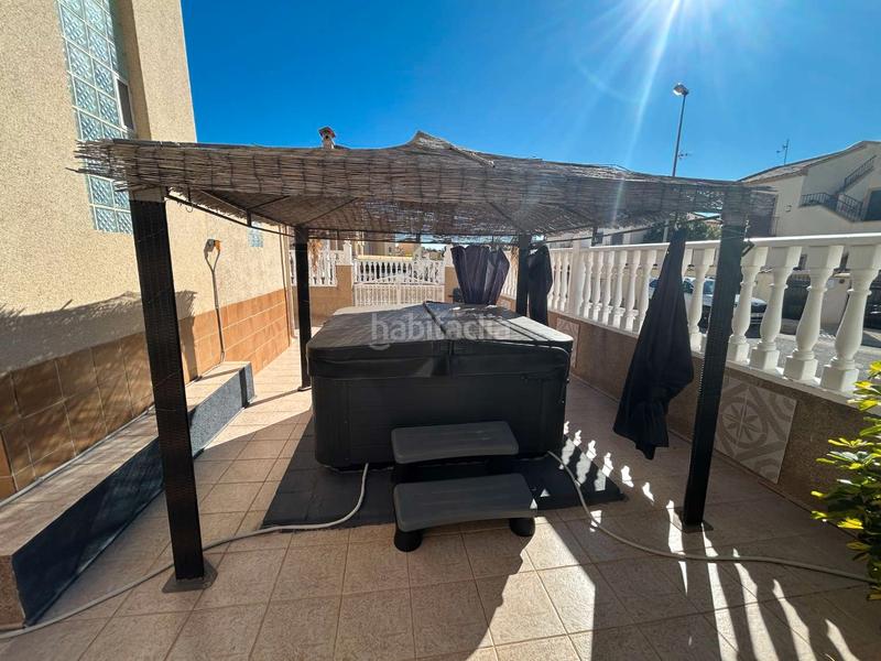 Foto 277e2586-06da-4afd-a01b-5228b1de5d93. Duplex with heating parking pool in Villamartín-Las Filipinas Orihuela