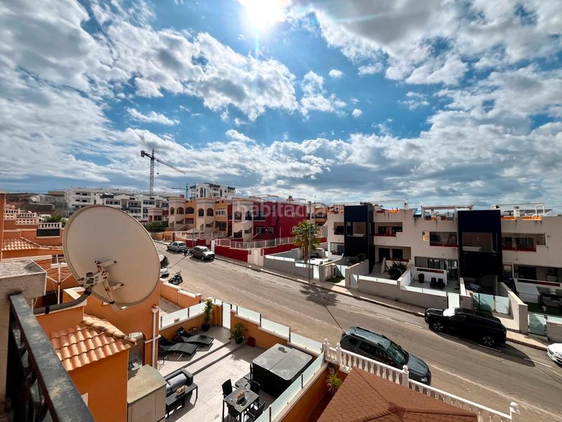 Foto f624747f-c3c3-45cc-9e58-ca5e0675eb33. Duplex avec chauffage piscine dans La Florida Orihuela