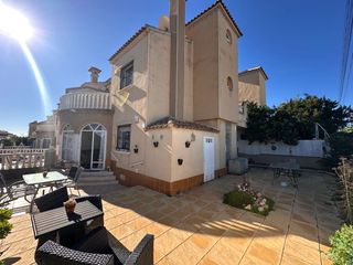 220.000 € — Dúplex en Playa Flamenca