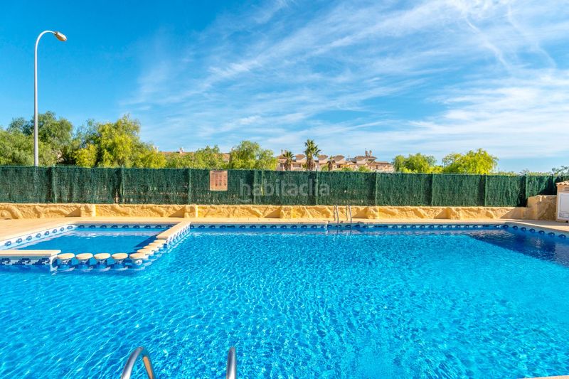 Foto 78d5f328-0382-4669-977f-c697a9cbeaee. Casa amb piscina a La Florida Orihuela