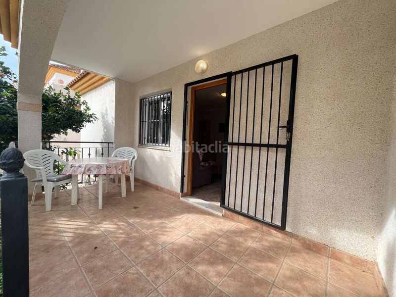 Foto 4a7ecf65-2c8f-4091-bb88-3ac9b66b600c. Casa amb piscina a Playa Flamenca Orihuela