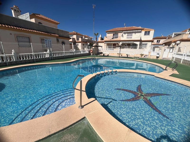 Foto c5fc053e-8bdf-4561-b909-8585ed16837a. Casa amb piscina a Playa Flamenca Orihuela