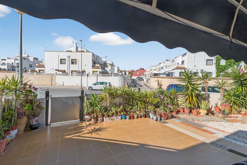 Foto 0ba11b24-07fa-4a88-a671-8041a0454adf. Apartamento en La Florida Orihuela