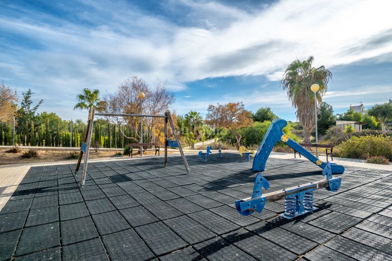 Foto 86f71e99-b3f8-41bf-a607-29016e568c7e. Apartamento en La Florida Orihuela