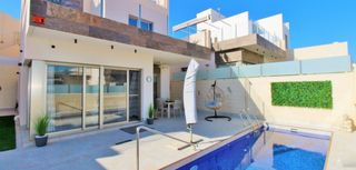 Chalet en Los Almendros