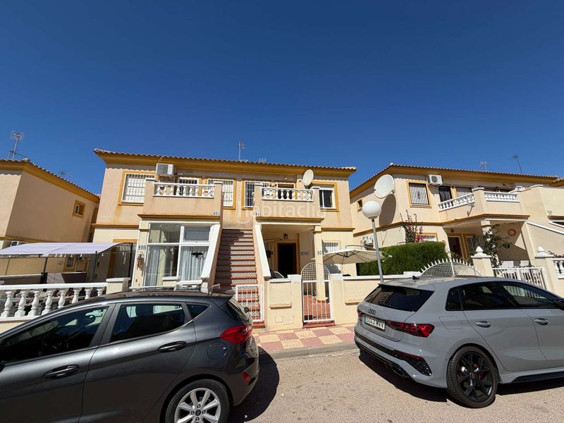 Foto d87fe267-dc4e-45f0-bb87-e02bb616f2ca. Apartament amb piscina a Playa Flamenca Orihuela