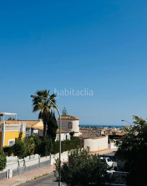 Foto dcd97c4d-cff2-45b5-8f32-84abfbf8028a. Dúplex amb calefacció a La Florida Orihuela