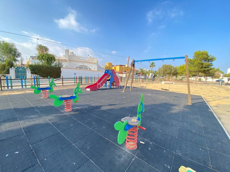 Foto 02c1b692-84a4-47bb-b34b-98c78cf12fd1. Apartament amb calefacció piscina a La Florida Orihuela