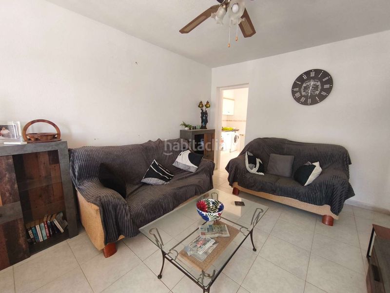Foto b58b0d9e-bd56-4802-8bf9-260b469f2392. Apartament amb calefacció piscina a La Florida Orihuela