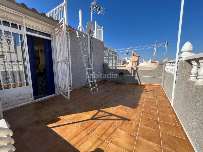 Foto f5a16a4a-09a8-45c5-8970-6e0803c0f022. Dúplex amb calefacció piscina a La Florida Orihuela