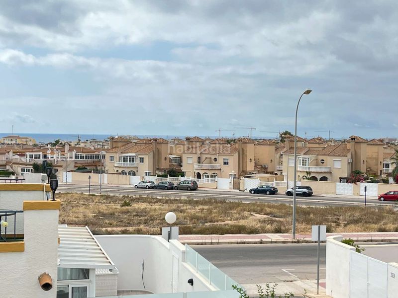 Foto a623b941-9026-4df0-82c8-417a260526af. Dúplex amb calefacció piscina a La Florida Orihuela