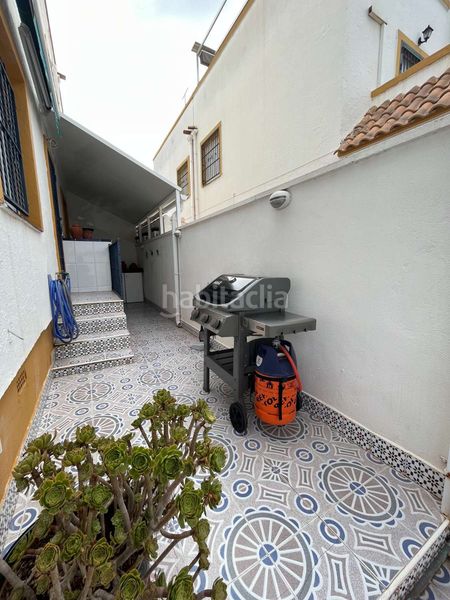 Foto c270e593-adb0-4fba-894e-16a67930a552. Dúplex amb calefacció piscina a La Florida Orihuela
