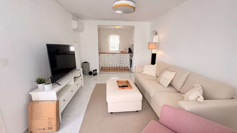 Foto c69fe917-03ca-4a0e-b19b-d87d7908664e. Apartament amb calefacció piscina a La Florida Orihuela