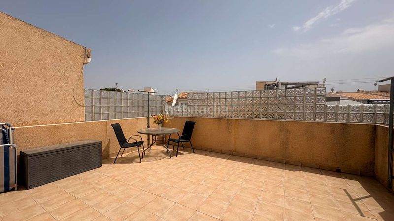 Foto f3e74fa2-f5c0-47be-a48a-f6e80e4ff745. Casa amb calefacció a La Florida Orihuela