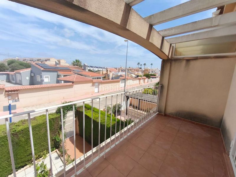 Foto 4be7d8ba-06ea-4e79-9973-24dfbe64b494. Dúplex amb calefacció piscina a La Florida Orihuela