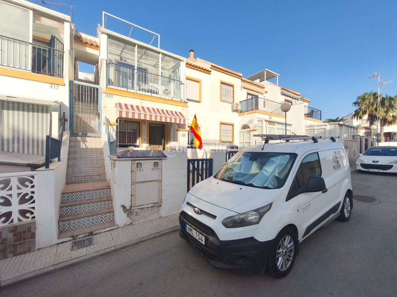 Foto 4023a52a-b62b-4a8e-ade6-18ff410614ff. Apartament amb piscina a La Florida Orihuela