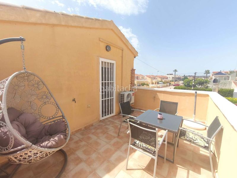 Foto 560d3c2d-4cb2-42a7-a92b-1a1f9b6a4a6a. Chalet en La Florida Orihuela