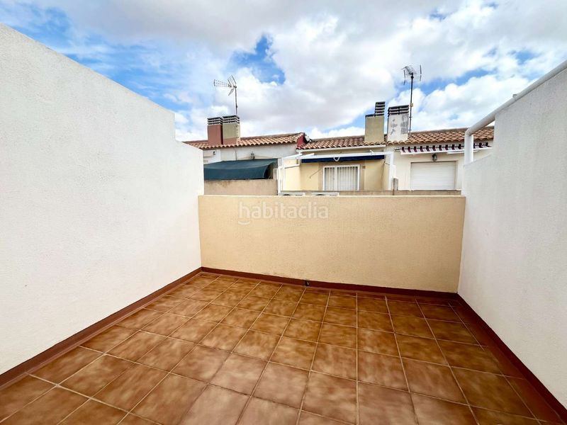 Foto 2d4c8682-e224-47db-bdaf-bab18d222bdc. Casa adossada amb piscina a Playa Flamenca Orihuela