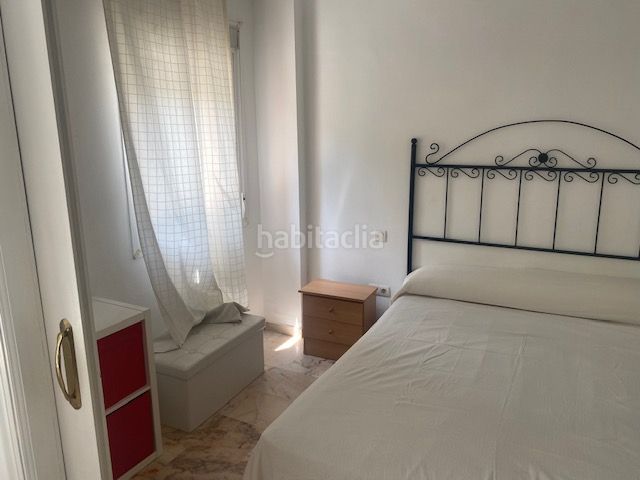 Foto 95891dce-1063-40f4-986c-3a3ff0201d88. Lloguer apartament amb aparcament piscina a Parque Alcosa Sevilla