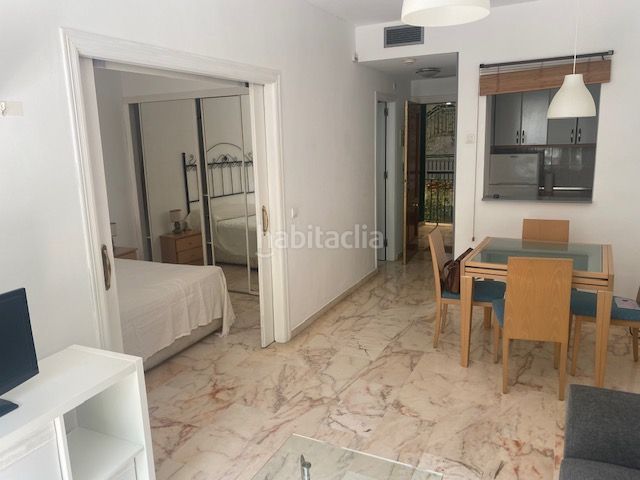 Foto a8359d12-7d6c-4e4c-a83c-8636b7bb1e18. Lloguer apartament amb aparcament piscina a Parque Alcosa Sevilla