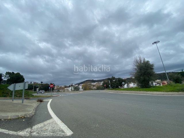 Foto 0afe1996-20bf-4d32-8a50-87e08cacf5d4. Edificio  en venta en calle de cervantes en Cortegana