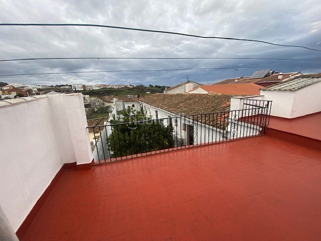 Foto 608f945b-3247-44fb-b941-9daf0fbadeb8. Edificio  en venta en calle de cervantes en Cortegana