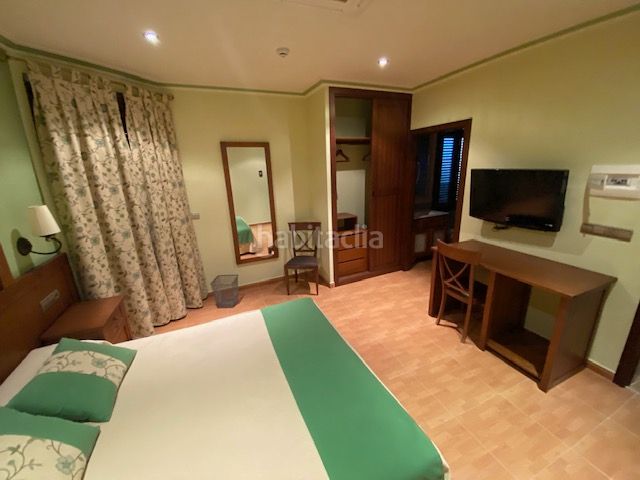 Foto 42e52cd7-2455-4c52-9b5c-6812b9f6ac4d. Edifici a Cala