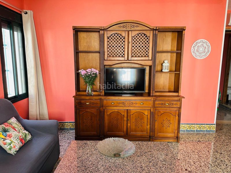 Foto be9f38f4-5b30-4a43-9866-e6d325f2e128. Edificio in Aracena