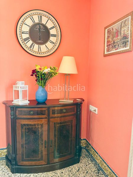 Foto c24dafb3-a9c9-4c66-8504-a3ee4f24ec64. Edificio in Aracena