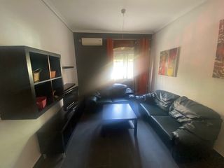 Rent Flat  Calle cardenal rodrigo de castro. Alquiler vivienda en avda.ciudad jardin