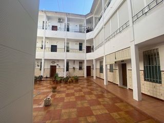 Location Appartement  Calle cardenal rodrigo de castro. Atencion estudiantes!!! alquiler vivienda avda.ciudad jardin