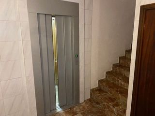 Rent Apartment  Calle de san isidoro. Alquiler apartamento junto plaza de la alfalfa