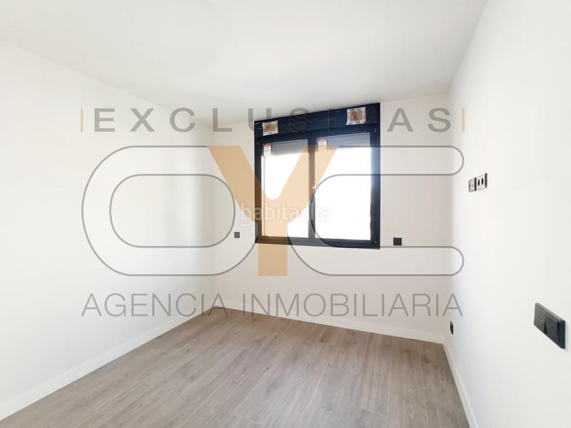 Foto 07d74f7b-2051-4c82-9130-1e1ec9fc19f9. Maison jumelée avec chauffage parking piscine dans Universidad-Hospital Fuenlabrada