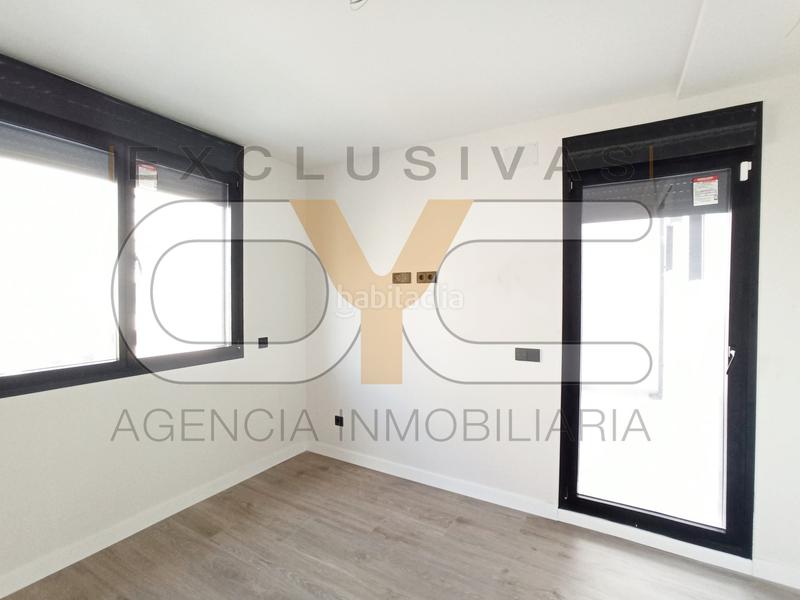 Foto 7190b0f5-403c-4830-8d3a-b4a44a82b534. Maison jumelée avec chauffage parking piscine dans Universidad-Hospital Fuenlabrada