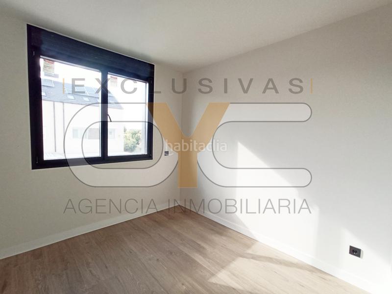 Foto 780c072b-abd5-48db-8a38-7b6e891d1dcf. Maison jumelée avec chauffage parking piscine dans Universidad-Hospital Fuenlabrada