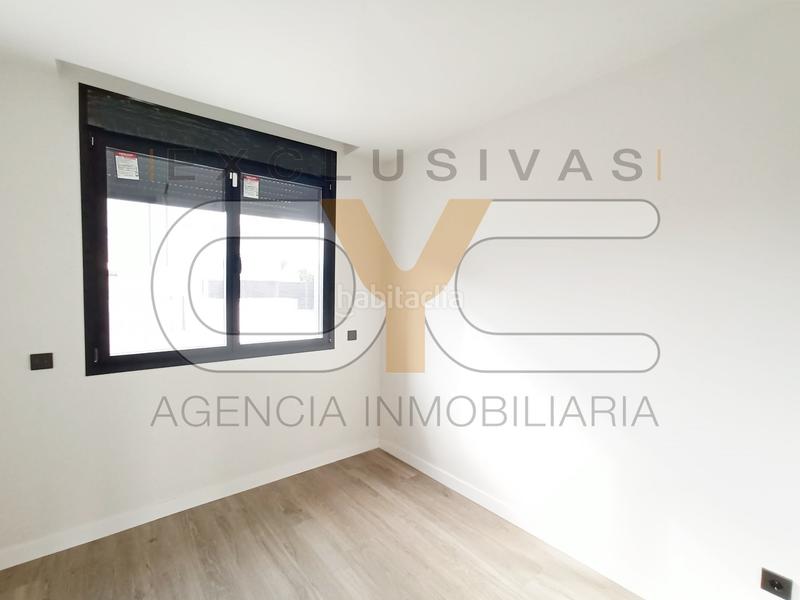 Foto 88cb96c7-36d2-4f33-a8b8-3395ed8fd789. Maison jumelée avec chauffage parking piscine dans Universidad-Hospital Fuenlabrada