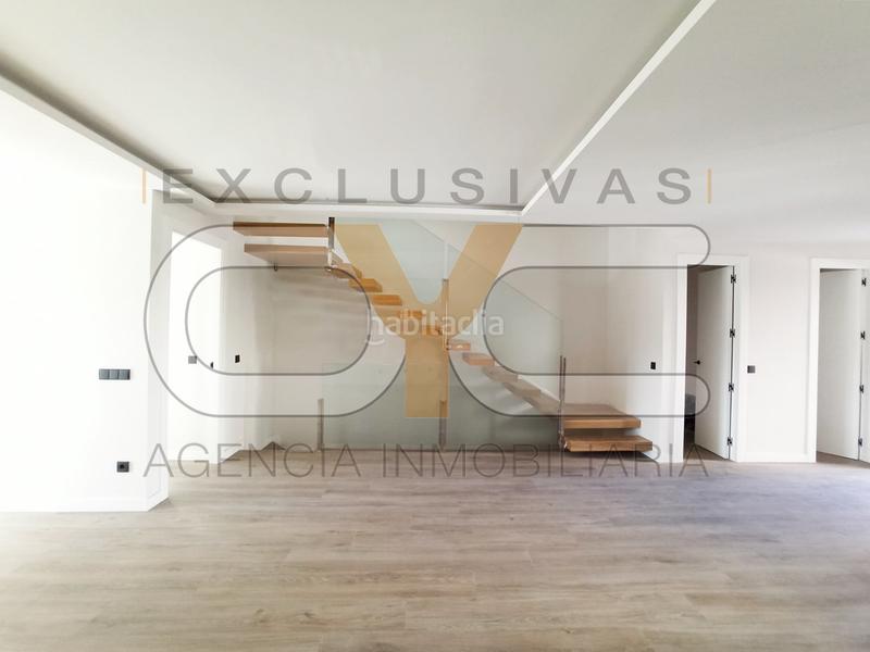 Foto 933e2b3d-362c-41ab-9dc3-2b3fc4513e16. Maison jumelée avec chauffage parking piscine dans Universidad-Hospital Fuenlabrada