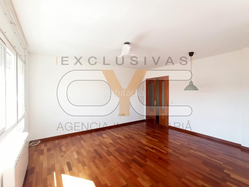 Foto ccfa02e4-b868-4c85-979e-e5d1bb12e658. Piso  con terraza y garaje en pleno centro en Griñón