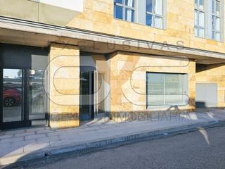 Local Comercial en Calle Holanda