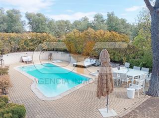 Chalet in Batres. Espectacular villa independiente en el monte de batres