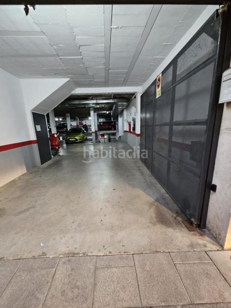 Foto f62d6903-2767-4ac5-a0dd-9483b0a2cf5e. Miete autoparkplatz in calle mires 20 in La Calzada Lucena