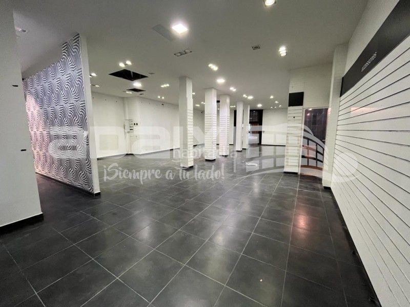 Foto 792c6d01-2a77-462e-98ab-c9043feac224. Lloguer local comercial a Centro Lucena