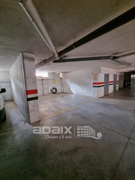 Foto cda45306-2cef-4ada-9b42-b4eb0396c537. Aparcament cotxe a Poleares Lucena