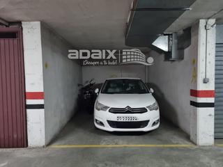 Parking coche en Poleares. Garaje en venta en juego pelota lucena, córdoba