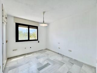 Etagenwohnung en Costa de la carihuela. Flat in sale in cp torremolinos, mlaga