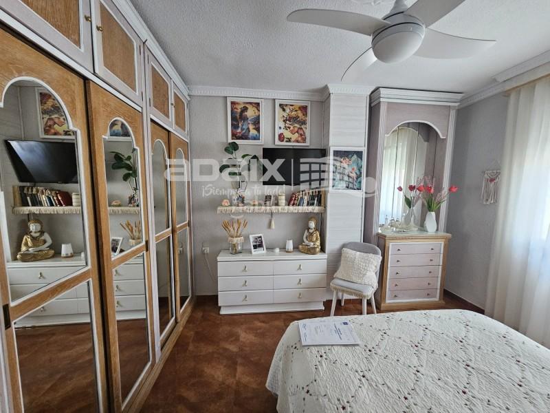 Foto 14874336-f283-441e-926c-cf7de1b87851. Pis amb aparcament a Centro Lucena