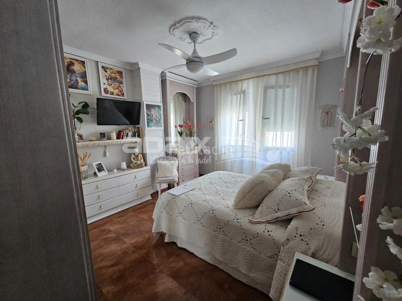 Foto d43e830e-b281-482d-acb1-0571ec8a8a90. Pis amb aparcament a Centro Lucena