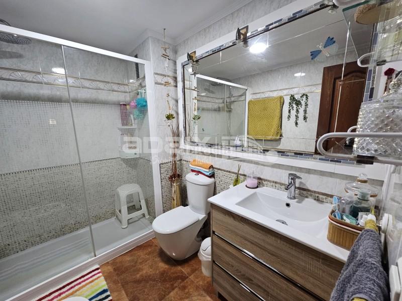 Foto e5810004-2148-423b-a97b-b91b5d6f550c. Pis amb aparcament a Centro Lucena