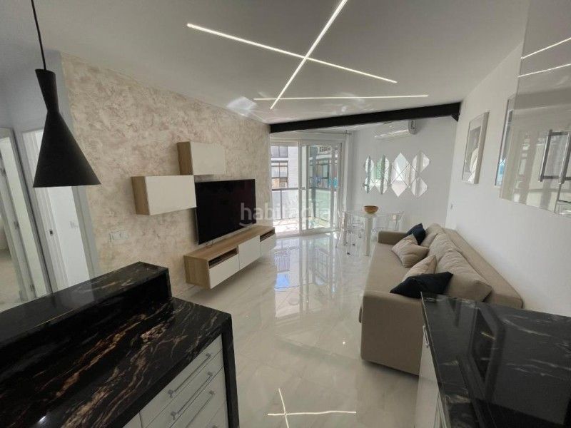 Foto c65e5efa-81b9-45f2-b942-96cc4e01005d. Pis a avenida duque de ahumada 11 a Playa Bajadilla - Puertos Marbella